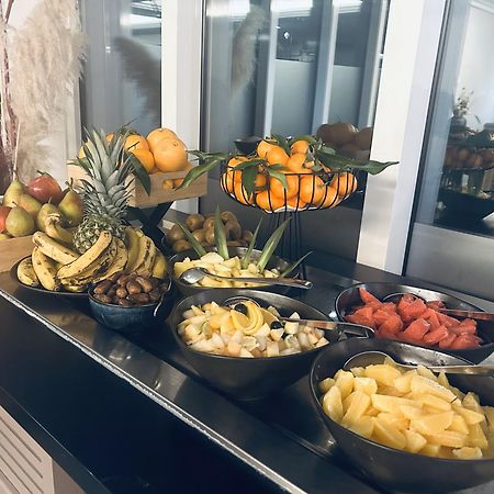 Celestins Spa Thermal & Hotel By Vy Resort Vichy Exteriör bild Fruit salad