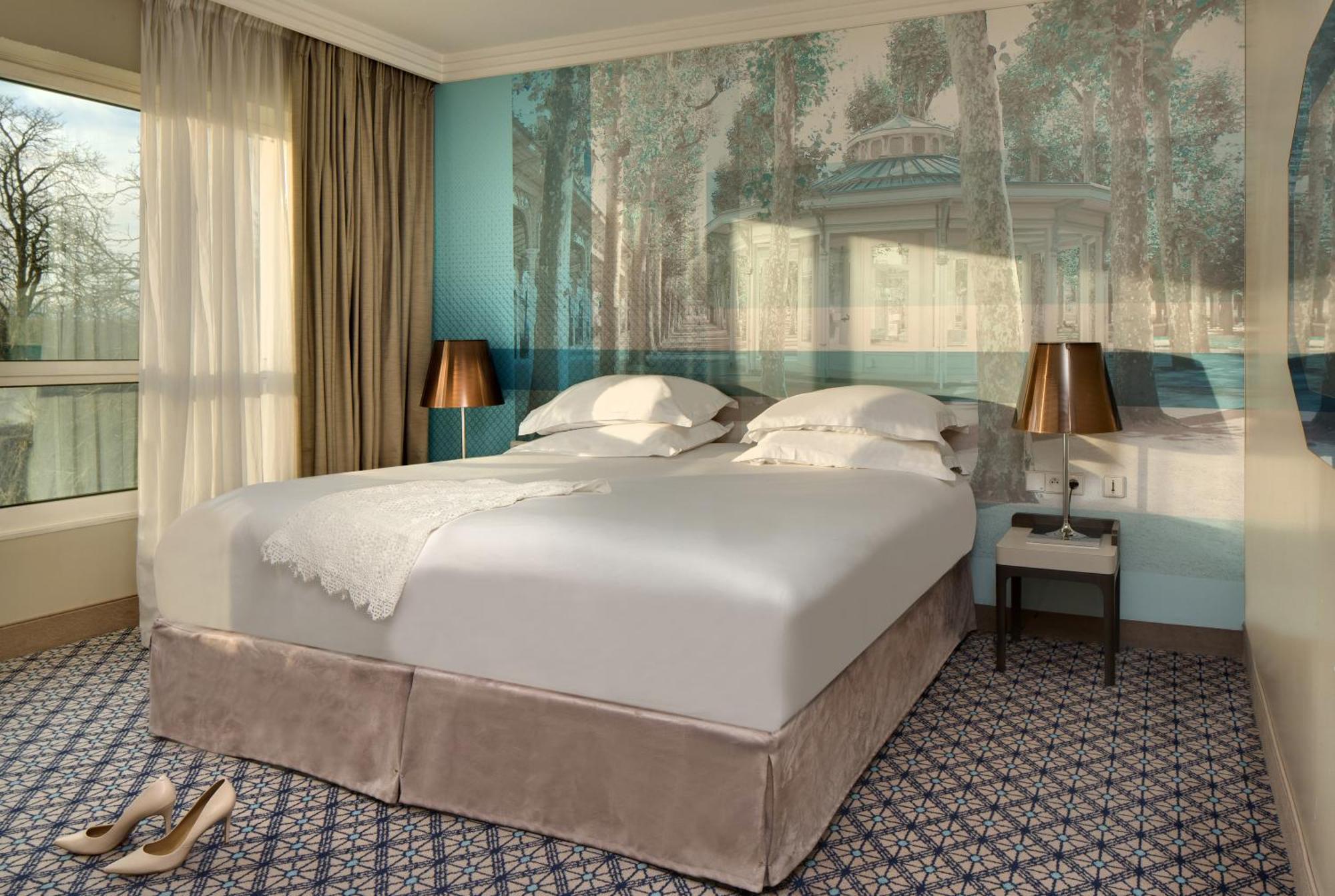 Celestins Spa Thermal & Hotel By Vy Resort Vichy Exteriör bild A bedroom at the hotel