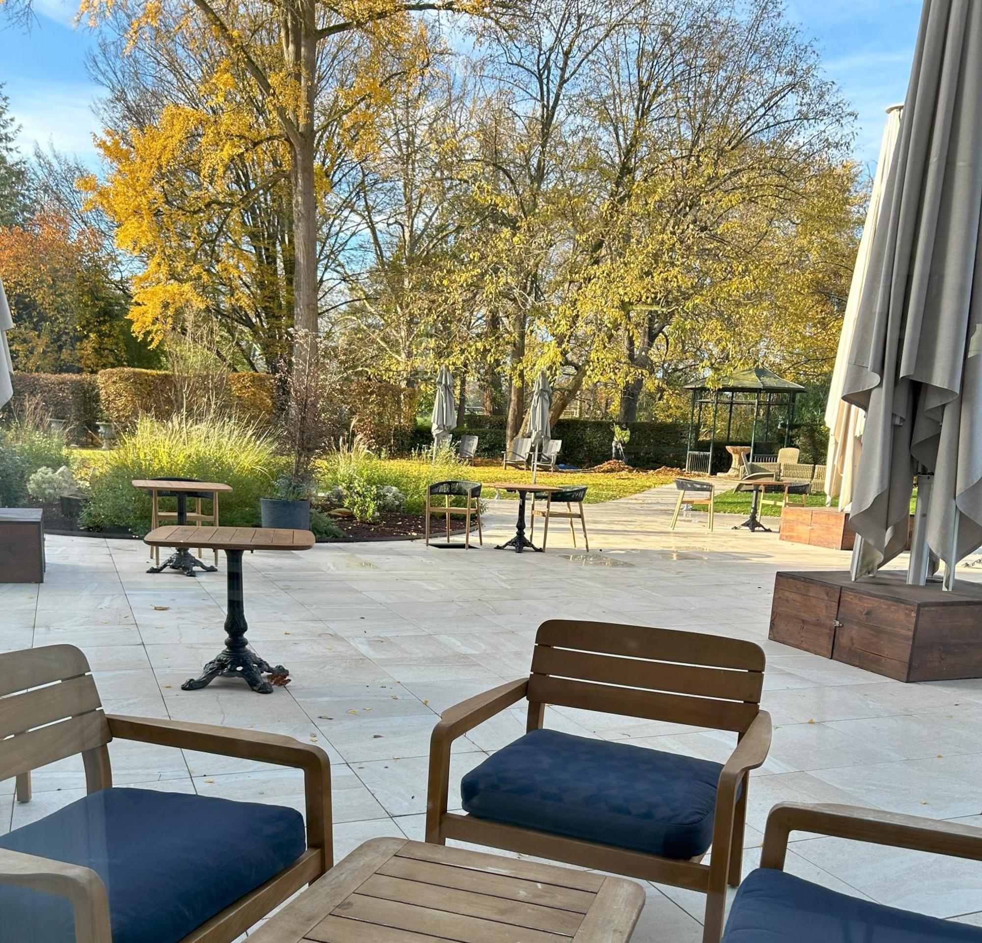 Celestins Spa Thermal & Hotel By Vy Resort Vichy Exteriör bild The garden of the hotel