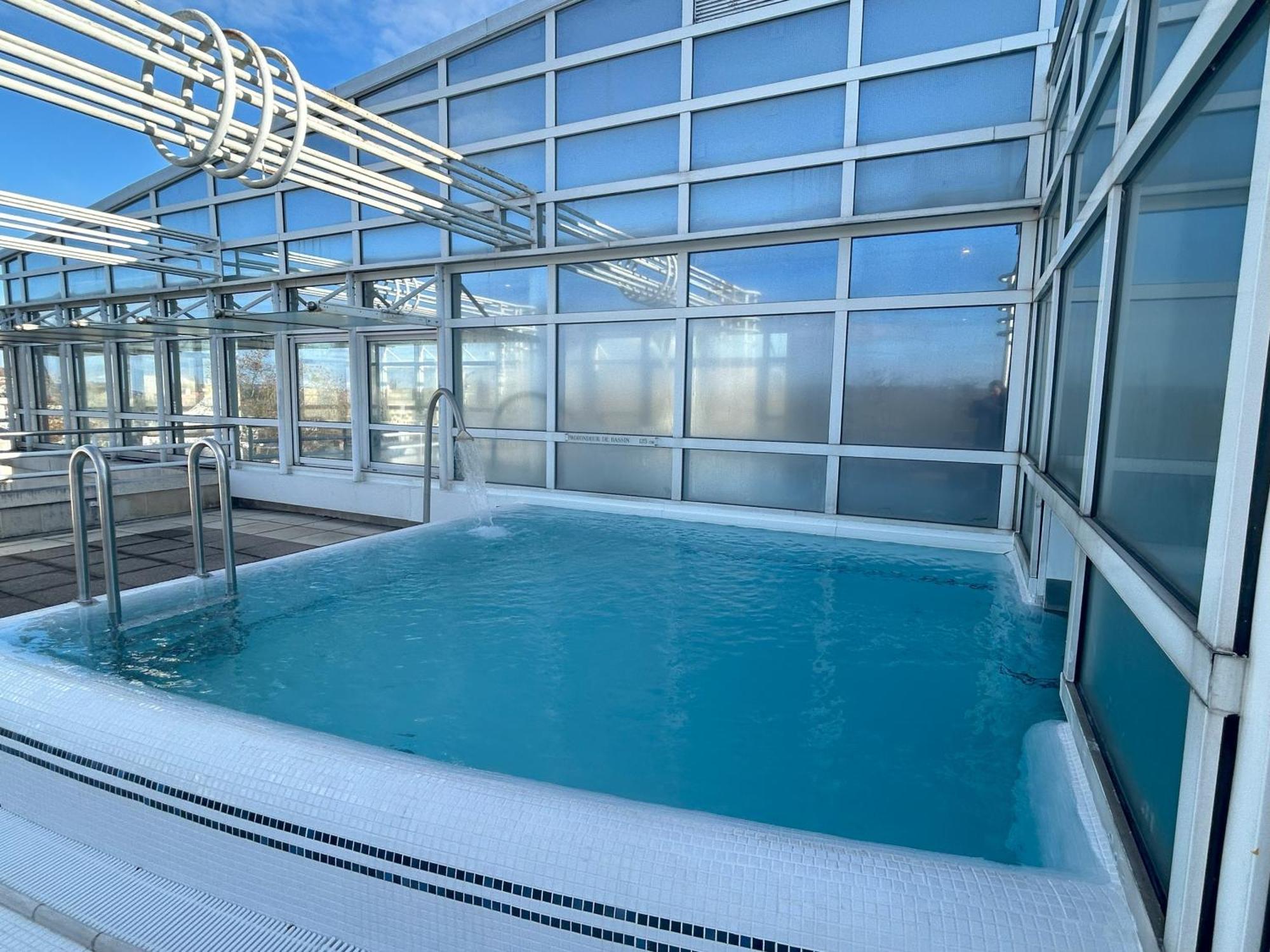 Celestins Spa Thermal & Hotel By Vy Resort Vichy Exteriör bild The rooftop pool