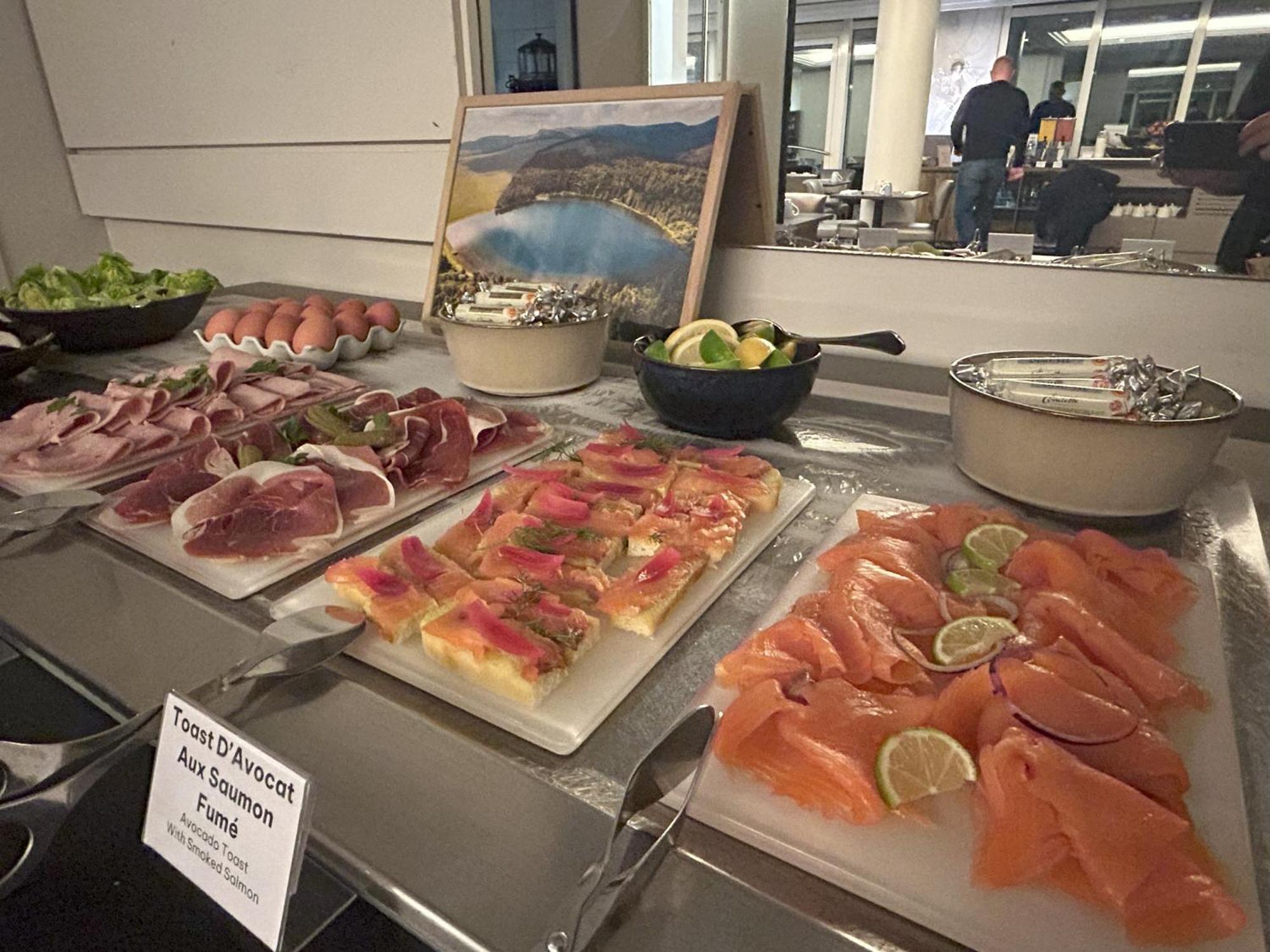 Celestins Spa Thermal & Hotel By Vy Resort Vichy Exteriör bild Smoked salmon
